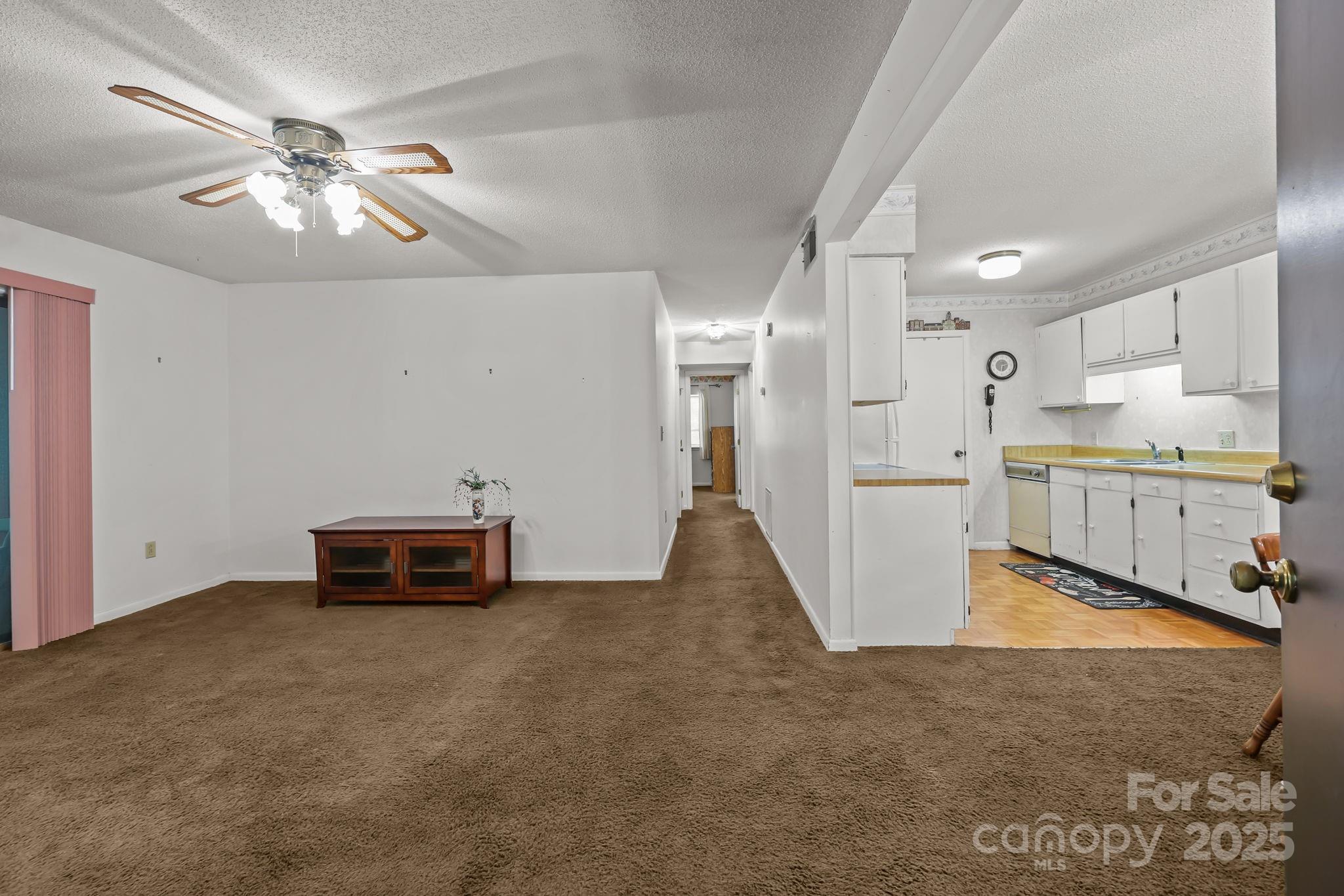 47 Edgewood Avenue B-8 Property Photo 12
