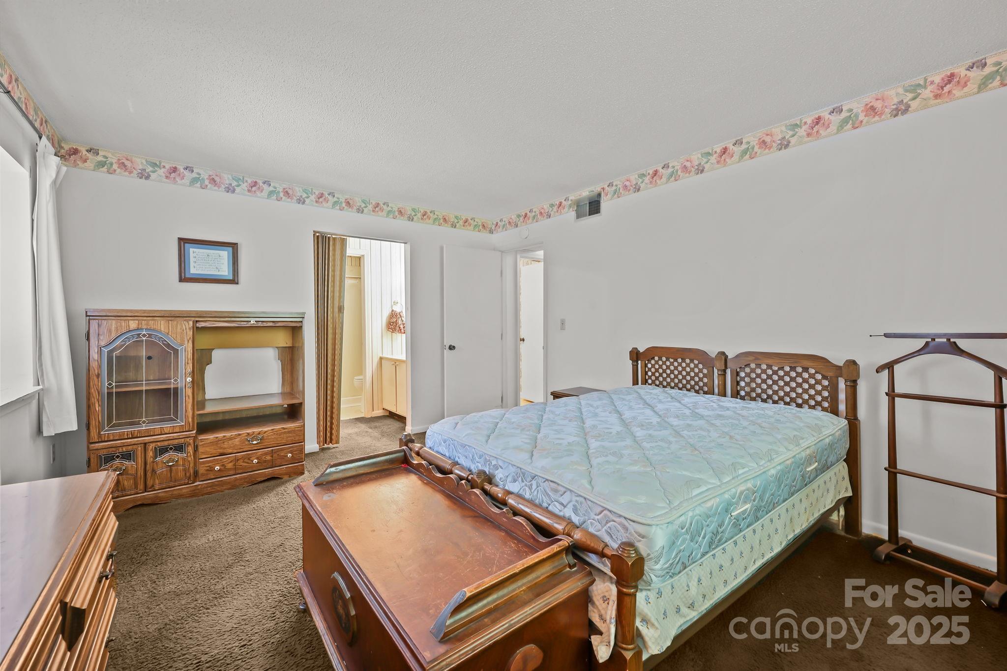 47 Edgewood Avenue B-8 Property Photo 21