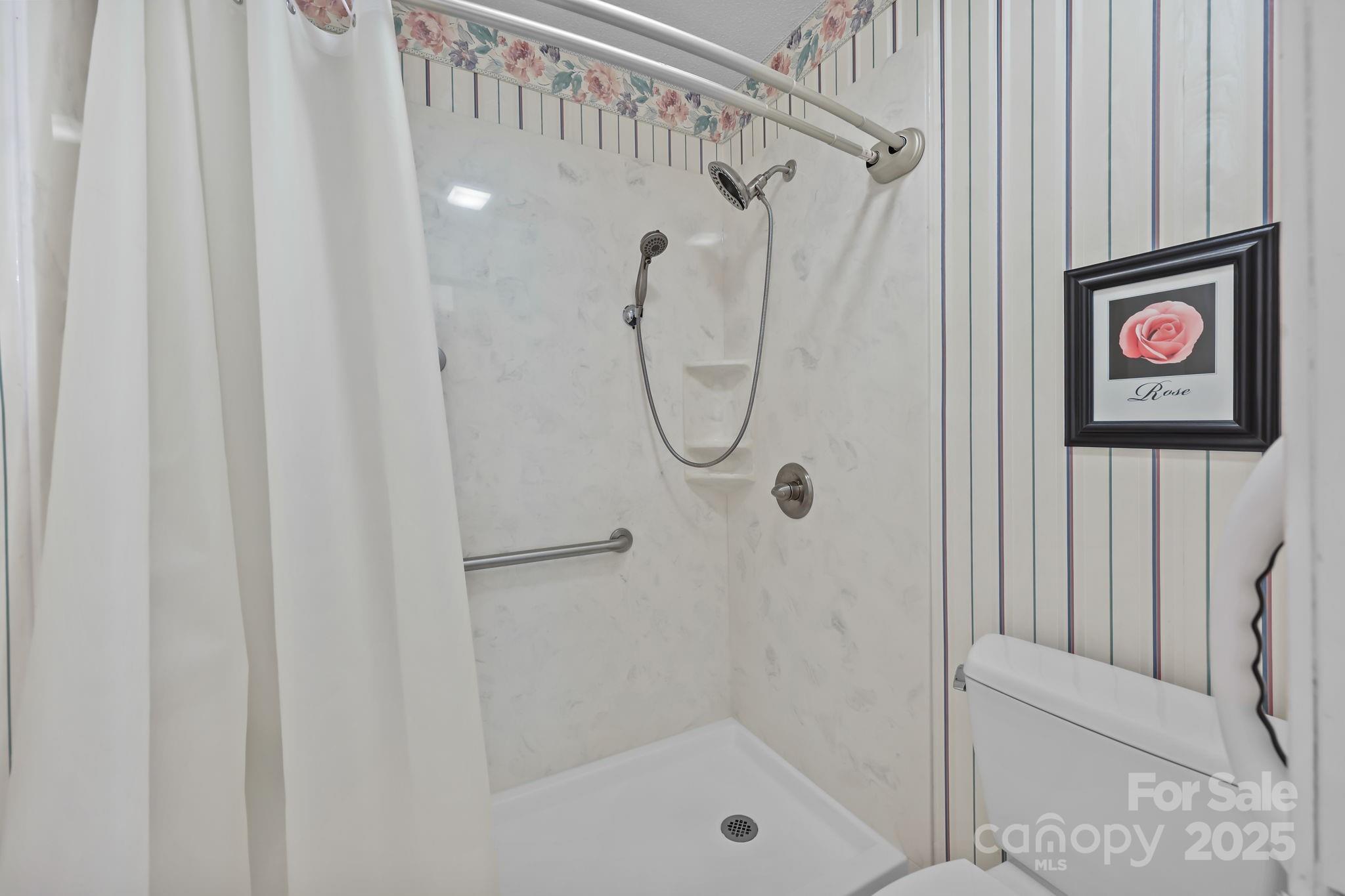 47 Edgewood Avenue B-8 Property Photo 23