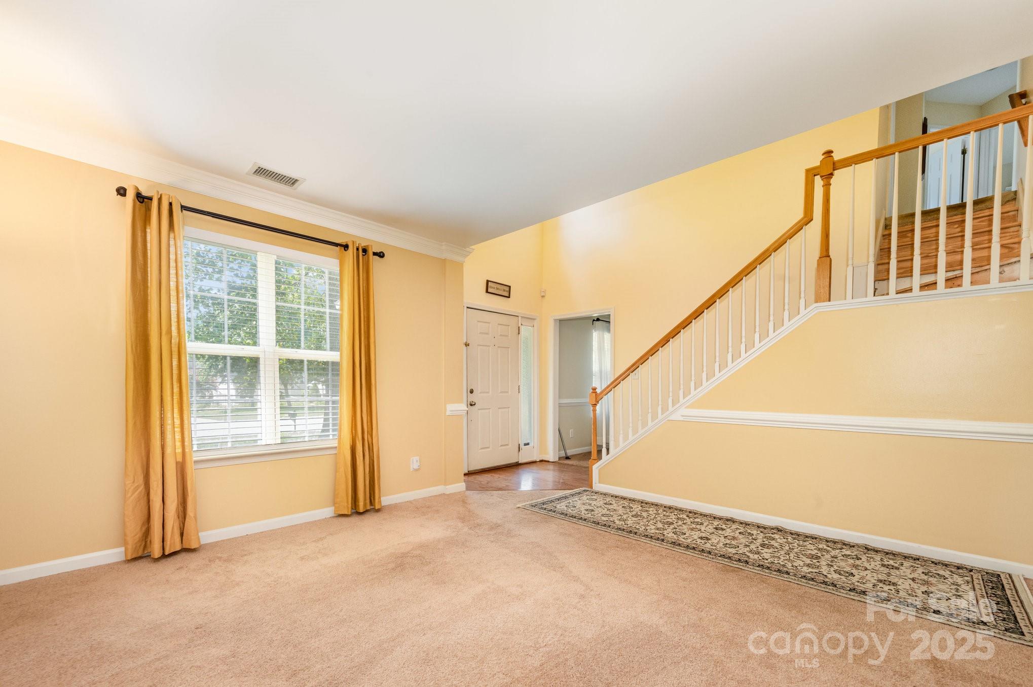 6233 Nevin Road Property Photo 6