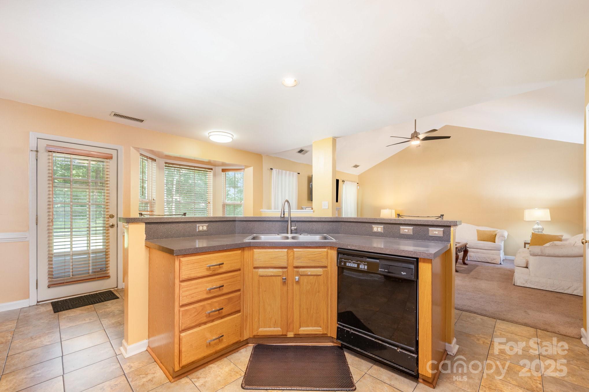 6233 Nevin Road Property Photo 11