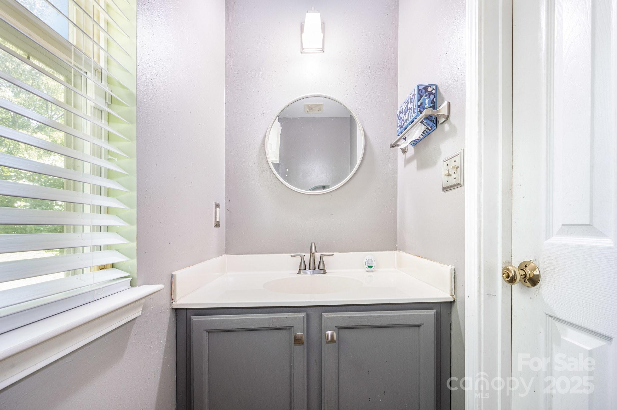 6233 Nevin Road Property Photo 15