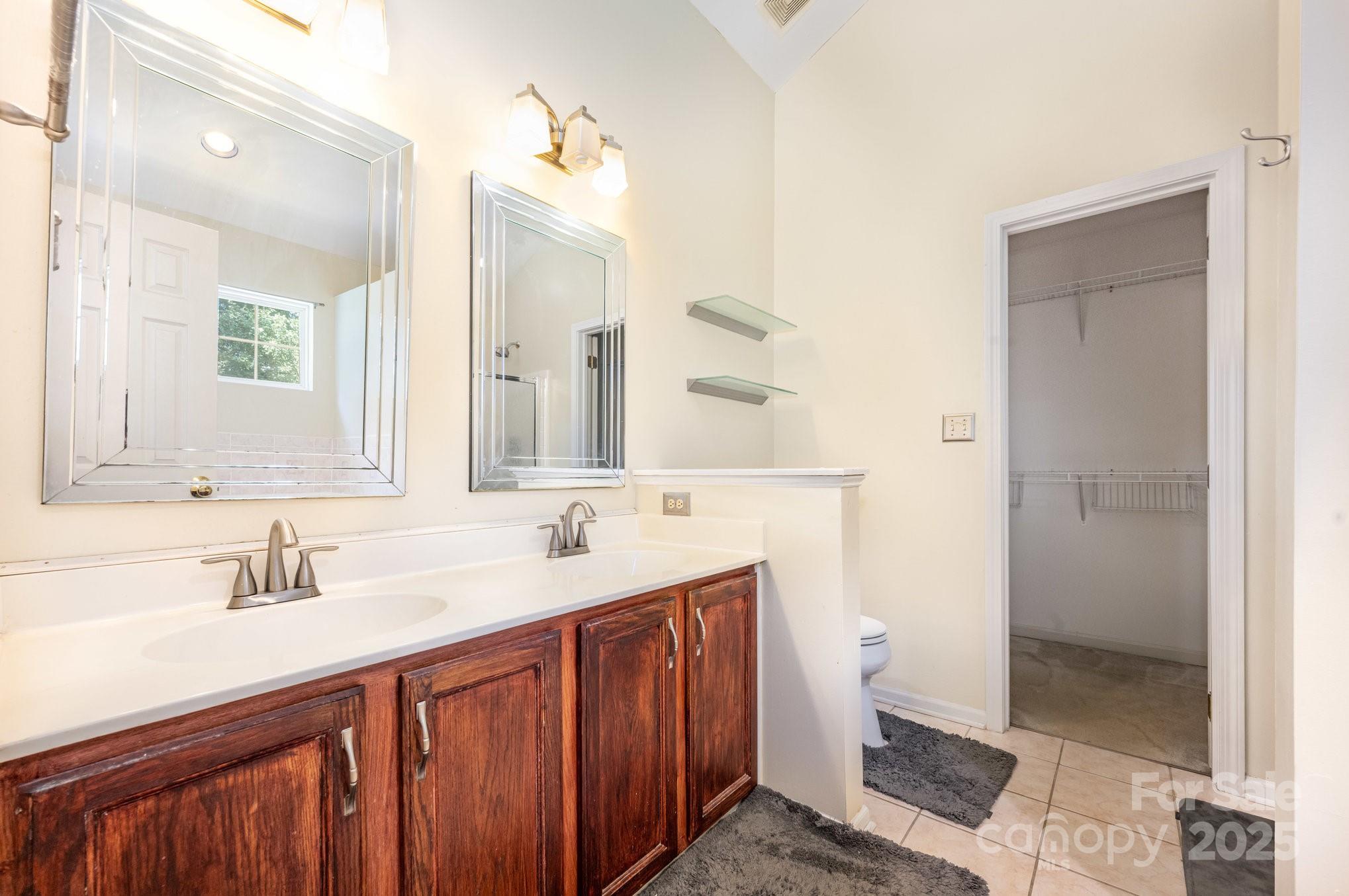 6233 Nevin Road Property Photo 18