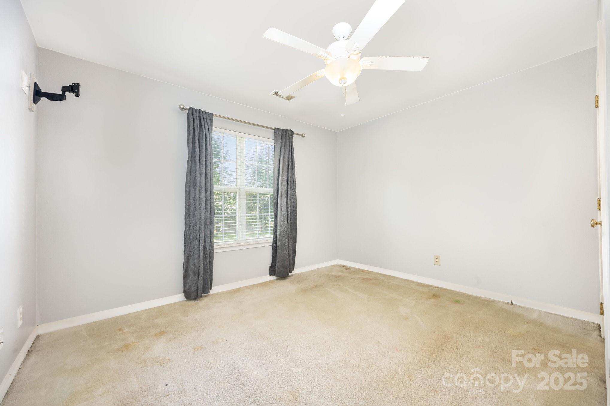 6233 Nevin Road Property Photo 25