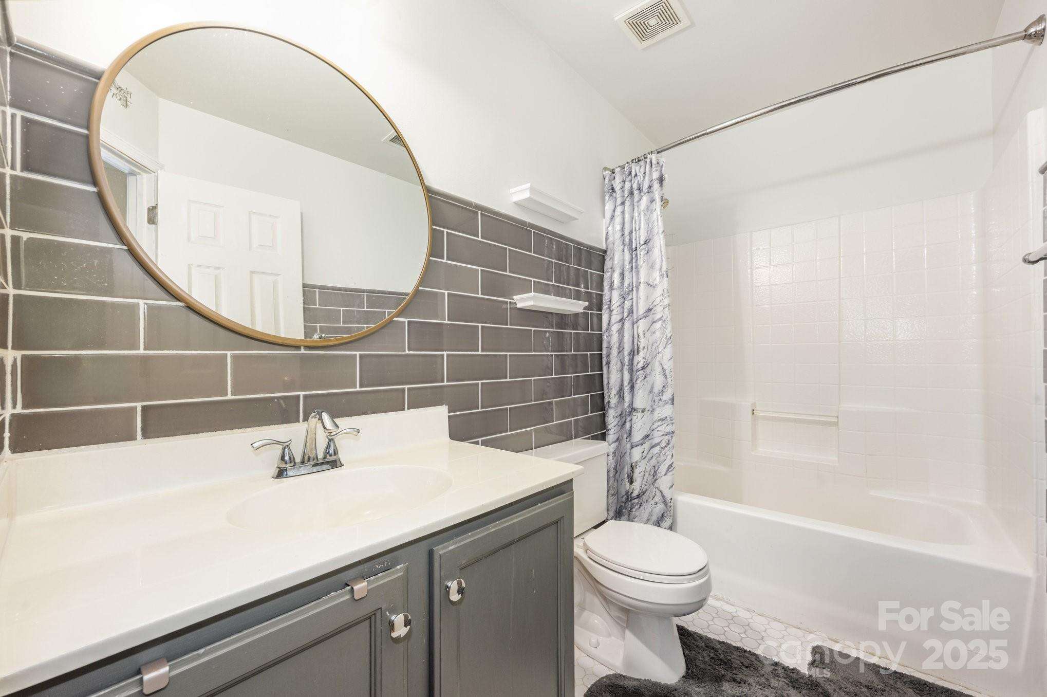 6233 Nevin Road Property Photo 27