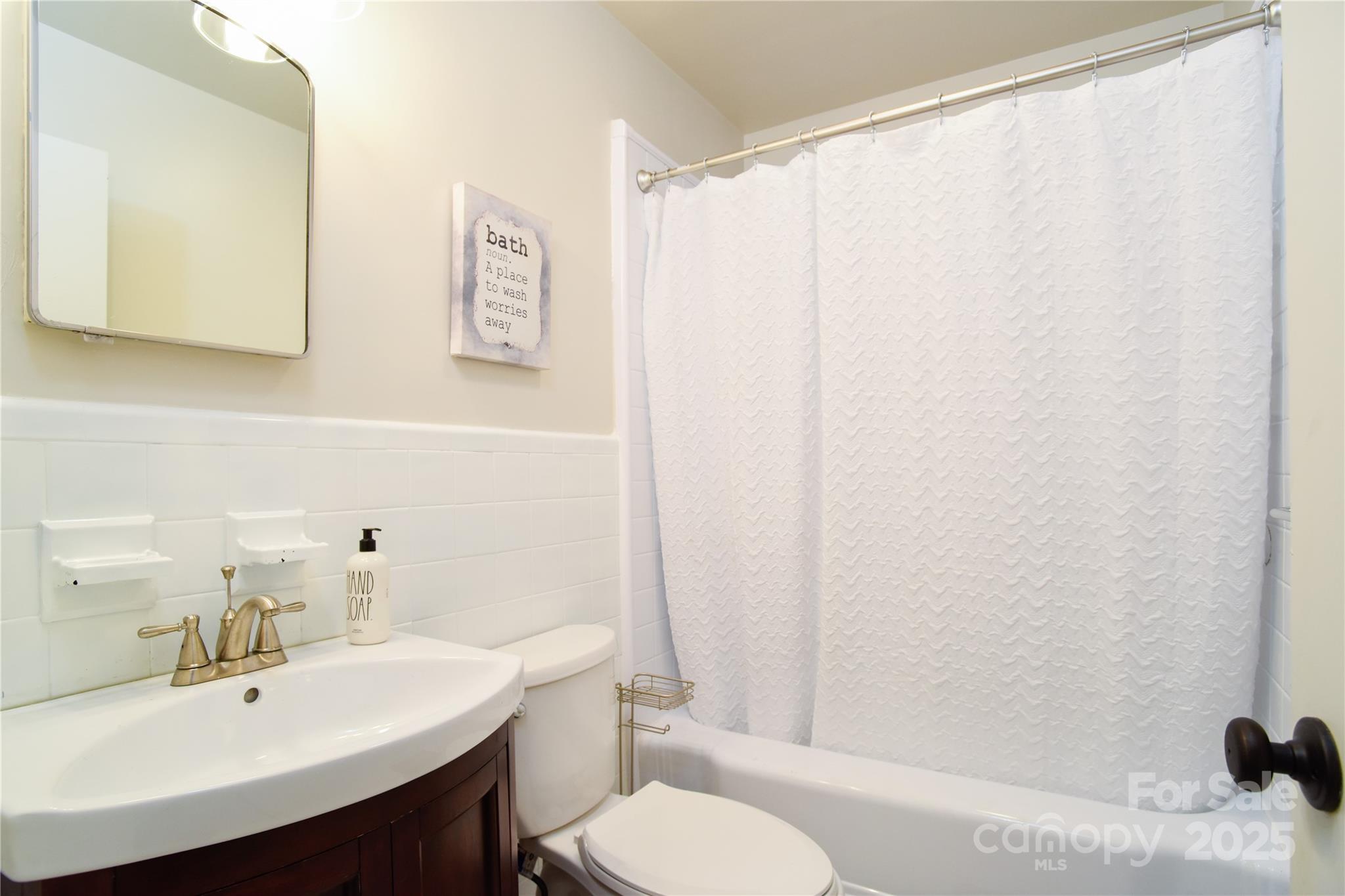 1239 Reece Road Property Photo 12