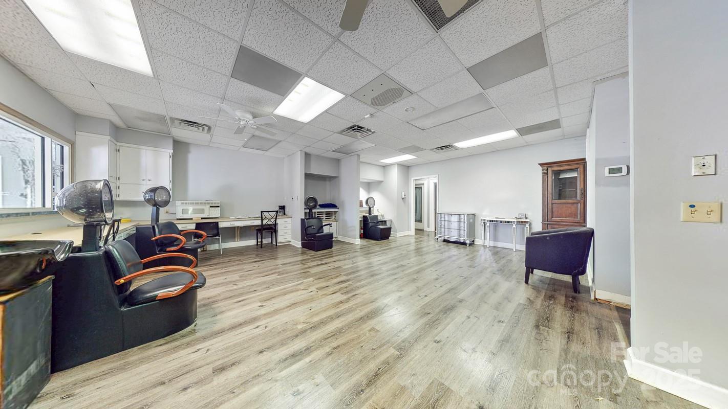 1601 Ebenezer Road Property Photo 16