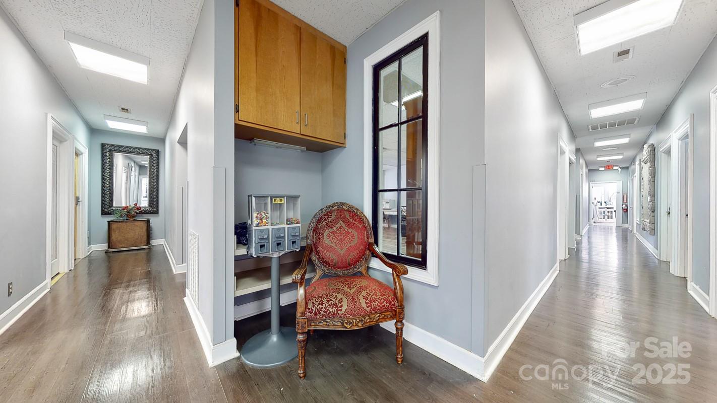1601 Ebenezer Road Property Photo 18