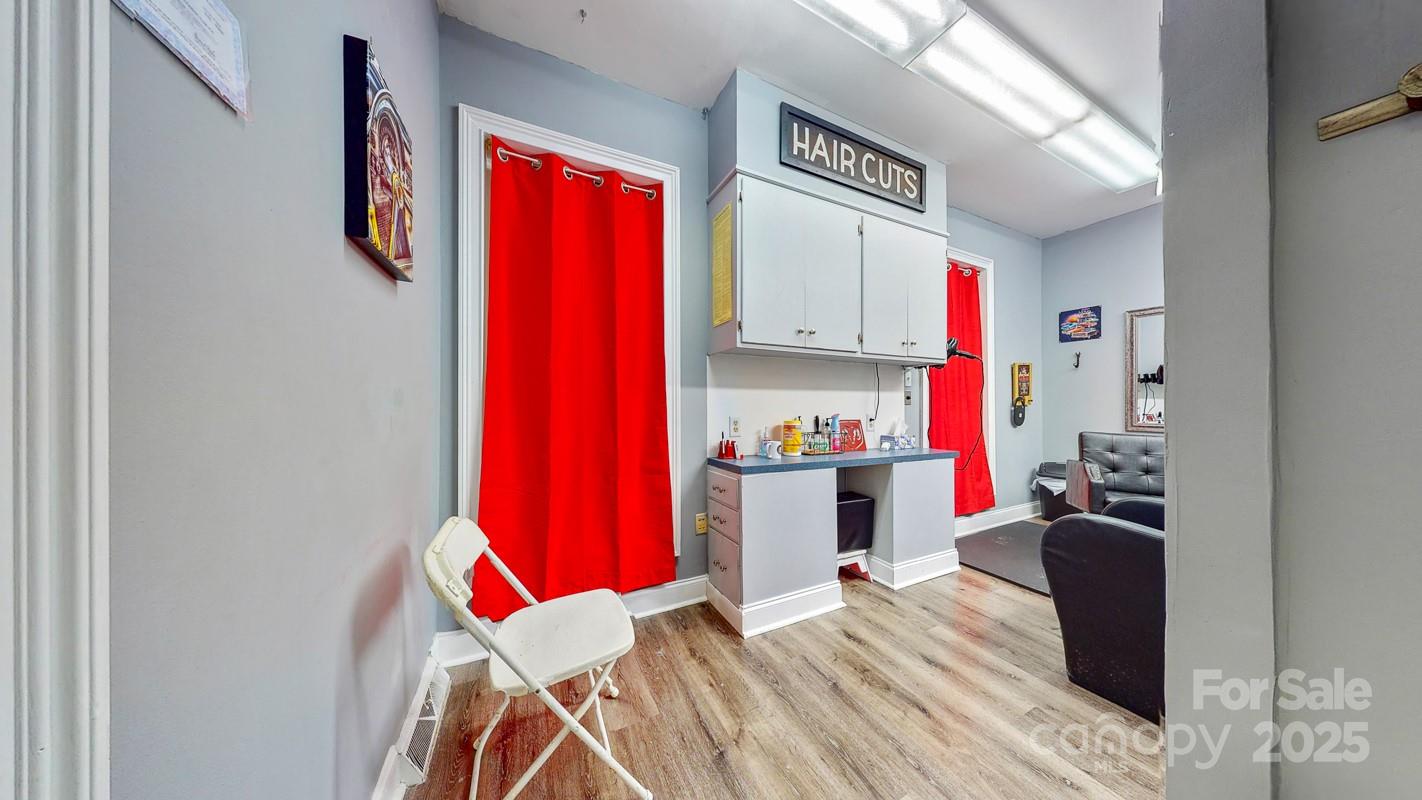 1601 Ebenezer Road Property Photo 24