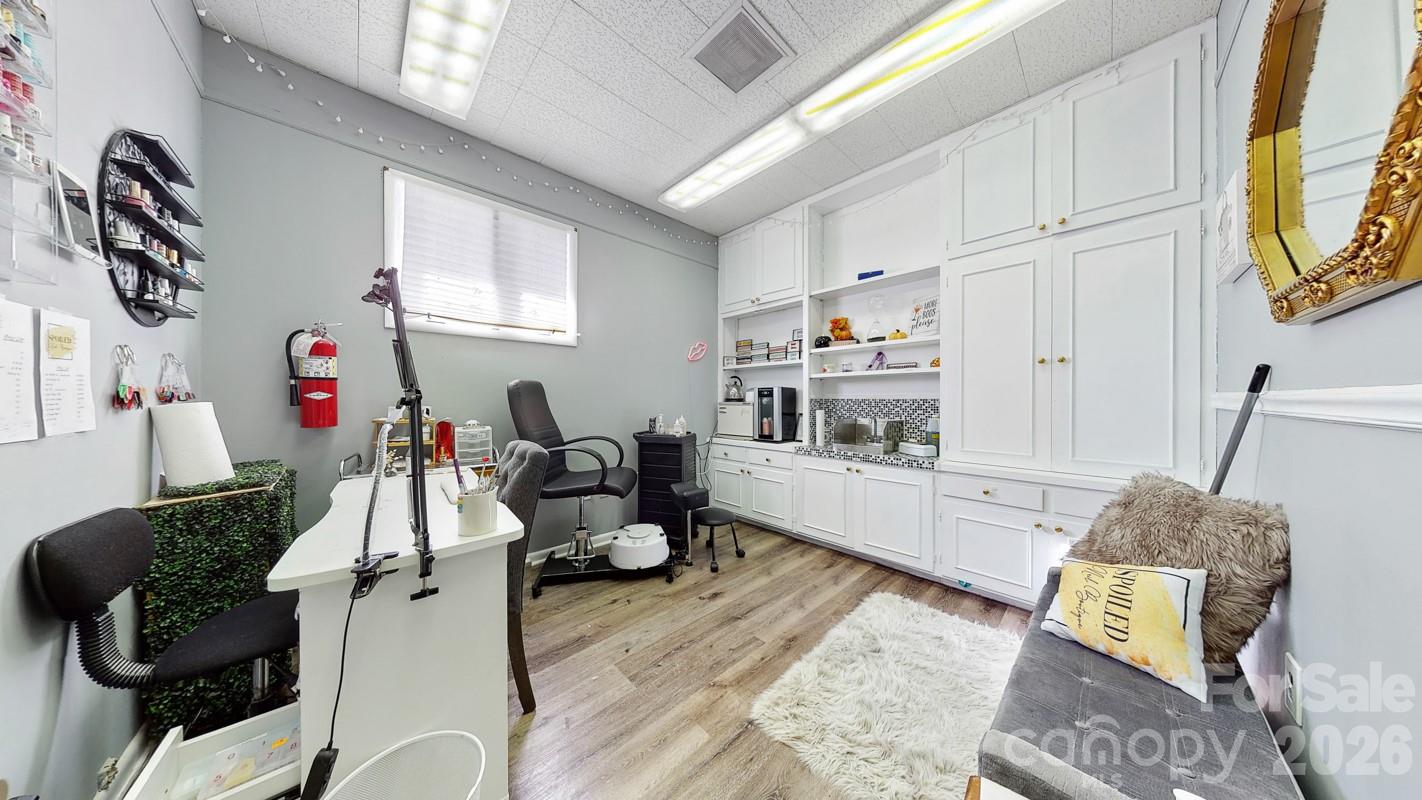 1601 Ebenezer Road Property Photo 27