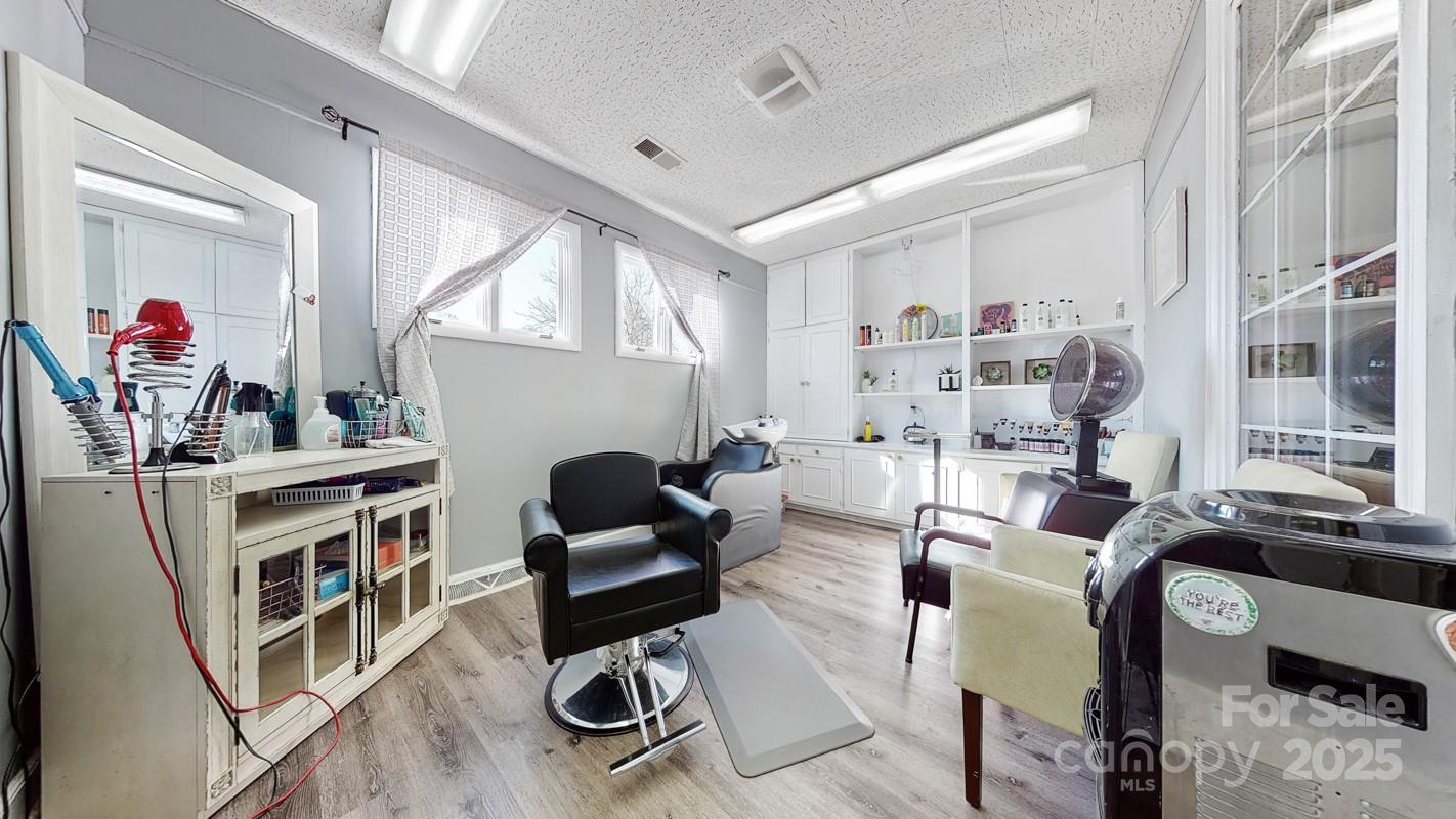 1601 Ebenezer Road Property Photo 29