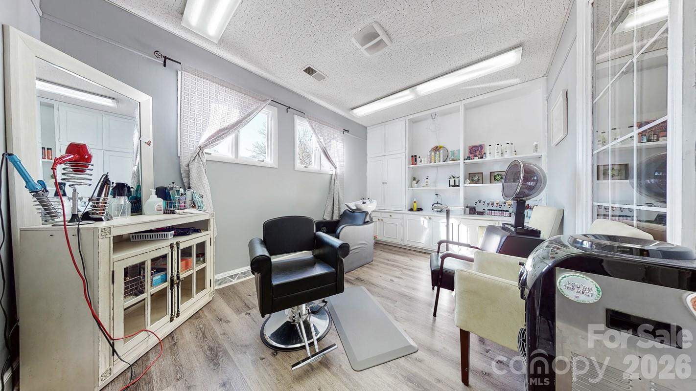 1601 Ebenezer Road Property Photo 29
