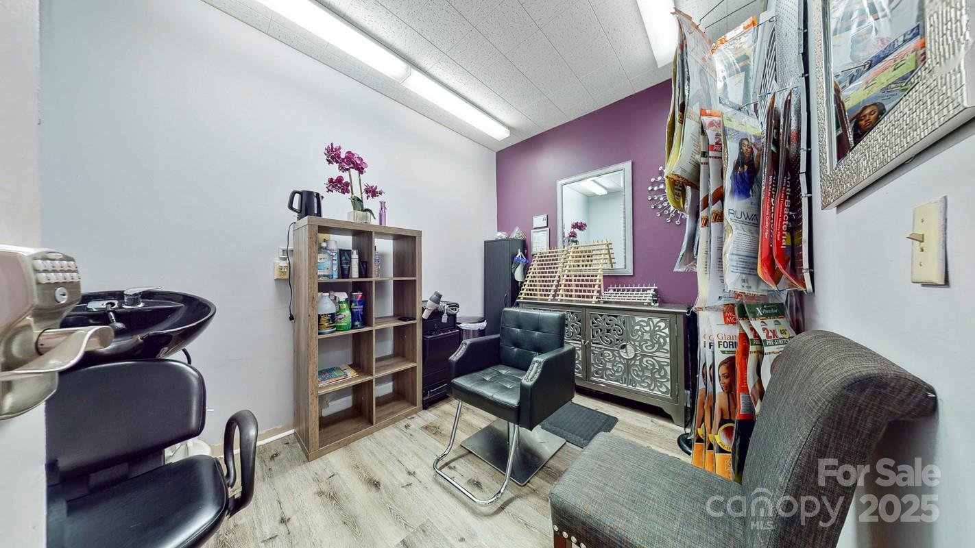 1601 Ebenezer Road Property Photo 31