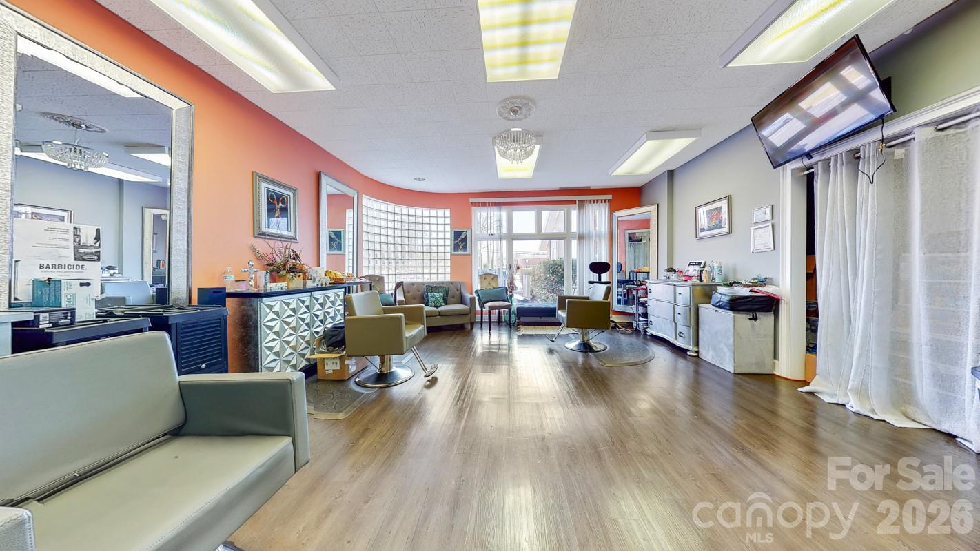 1601 Ebenezer Road Property Photo 32