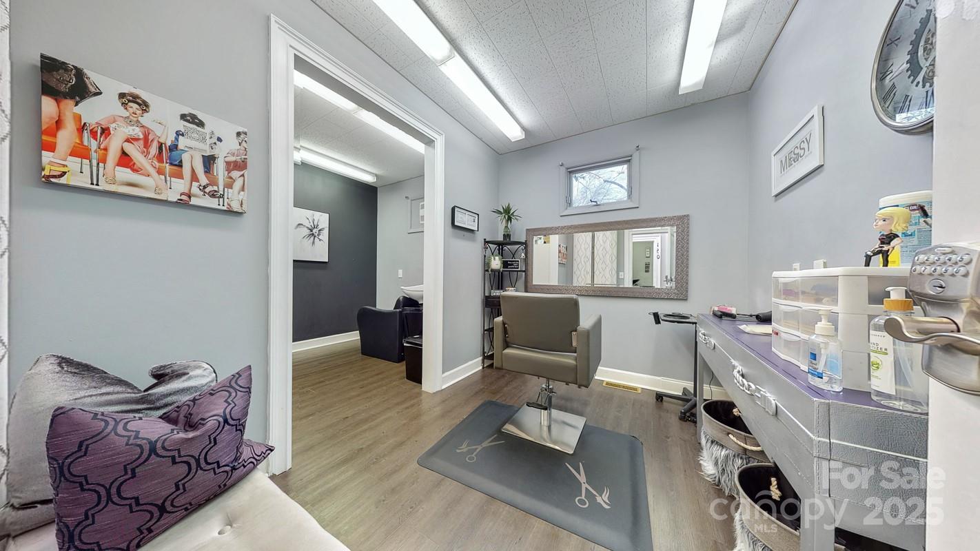 1601 Ebenezer Road Property Photo 33