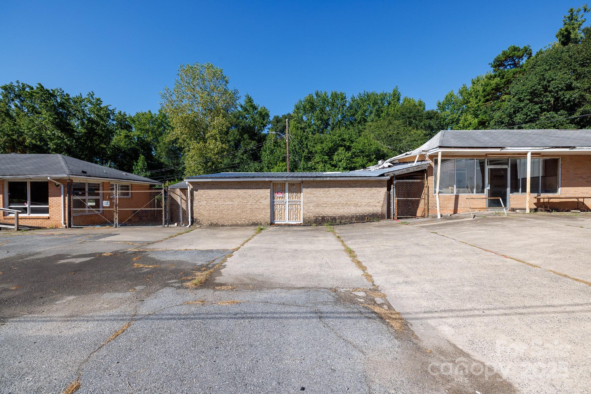 3835 Lesslie Highway Property Photo 15