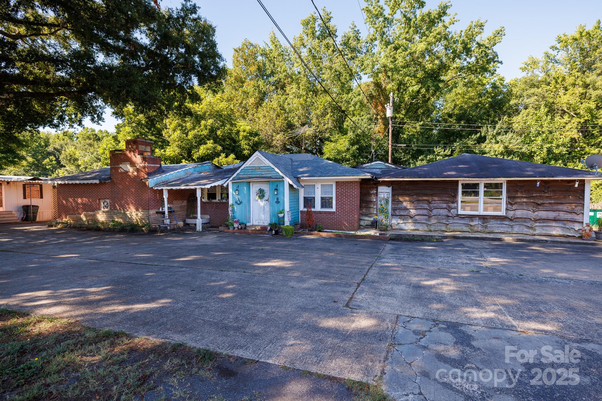 3835 Lesslie Highway Property Photo 17