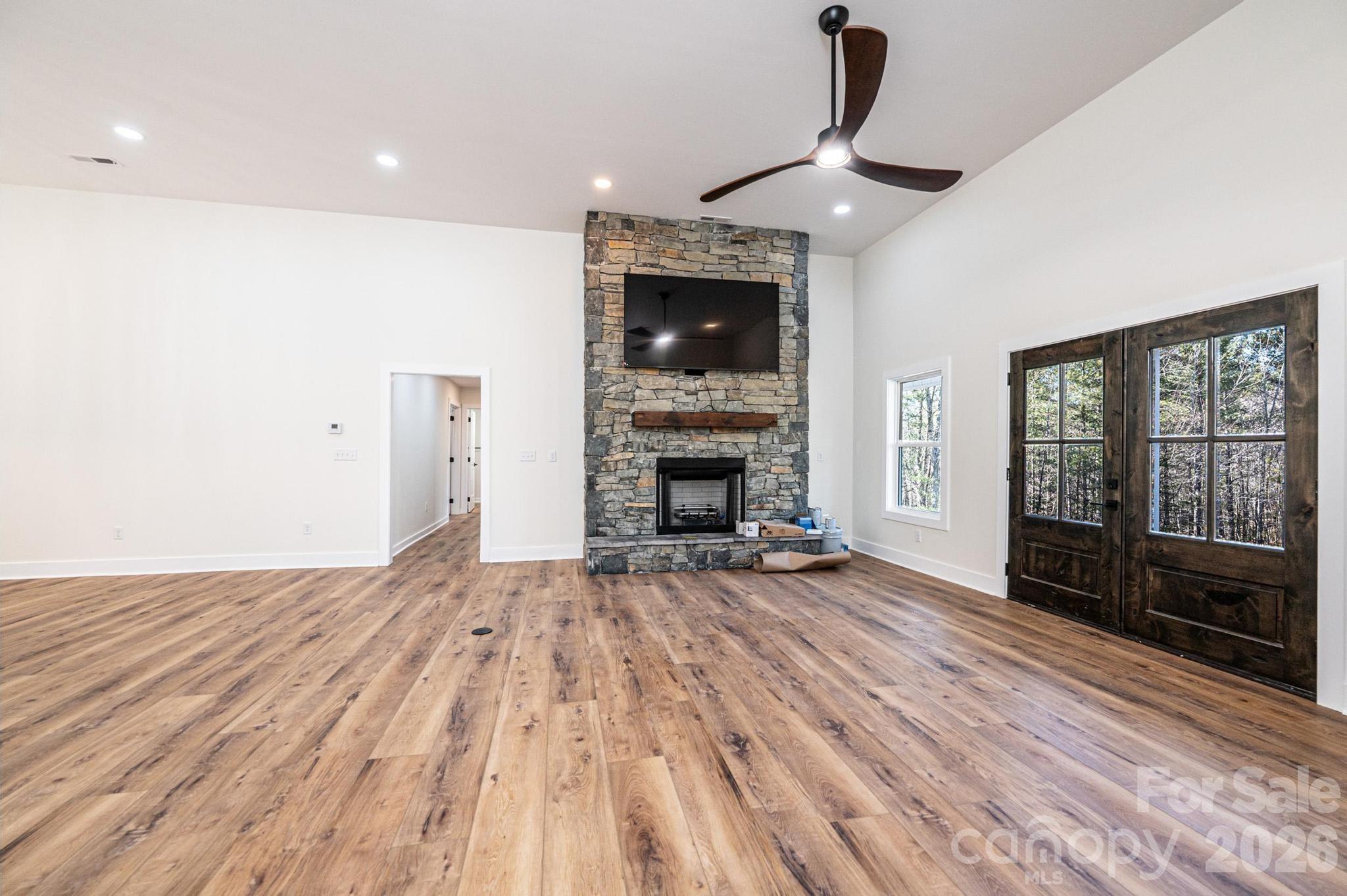 1721 Songbird Court Property Photo 5
