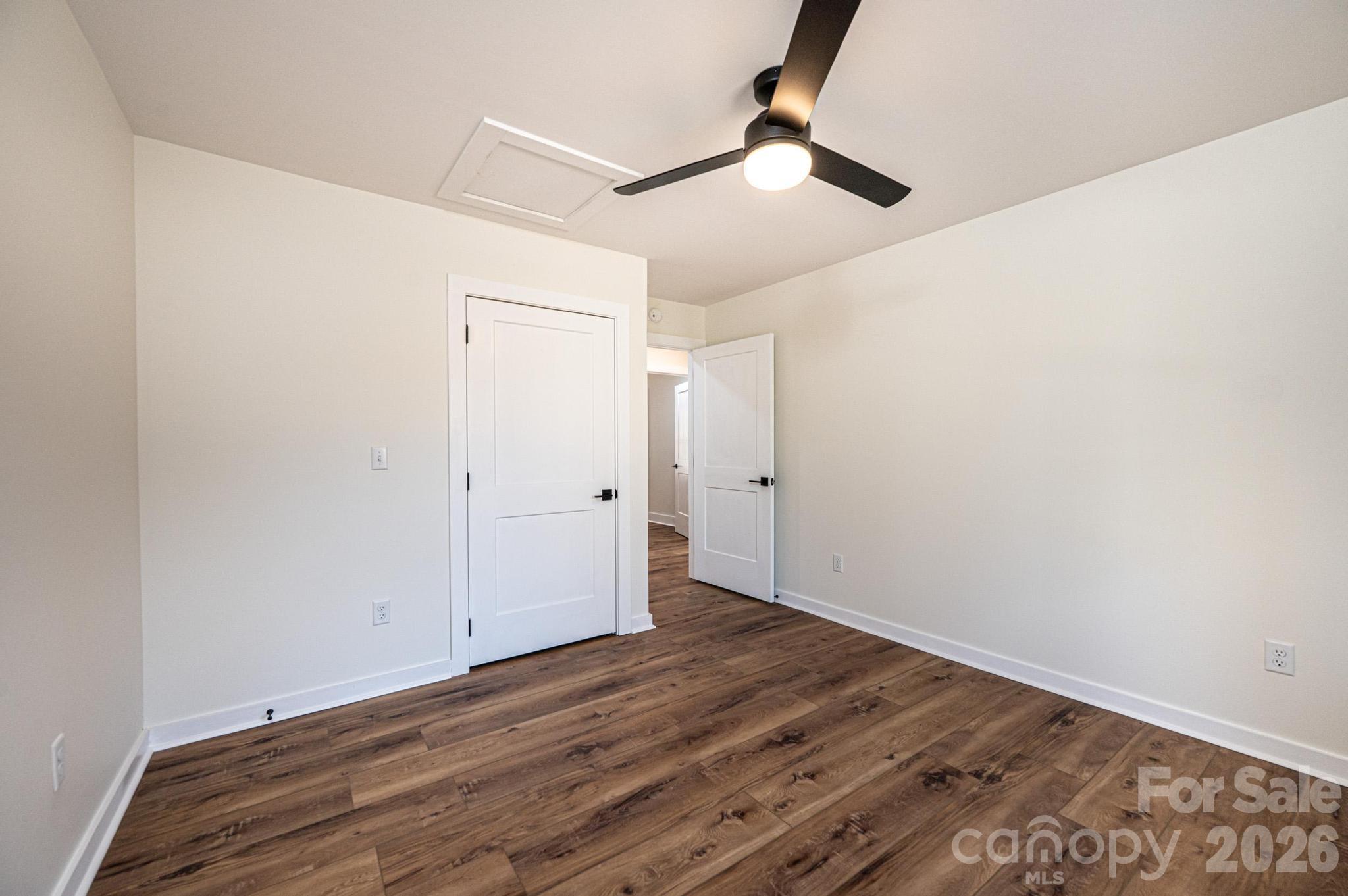 1721 Songbird Court Property Photo 20