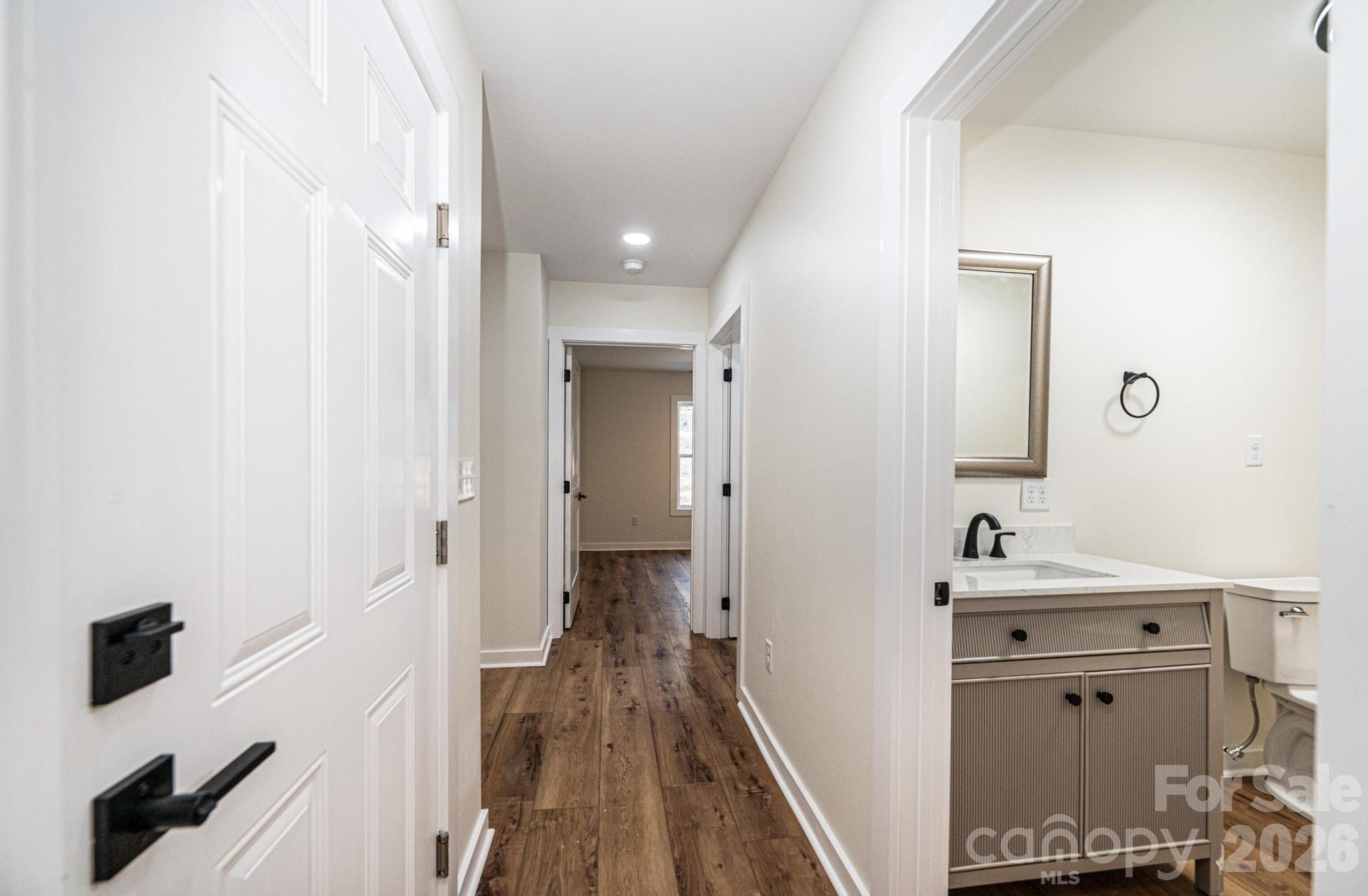 1721 Songbird Court Property Photo 28