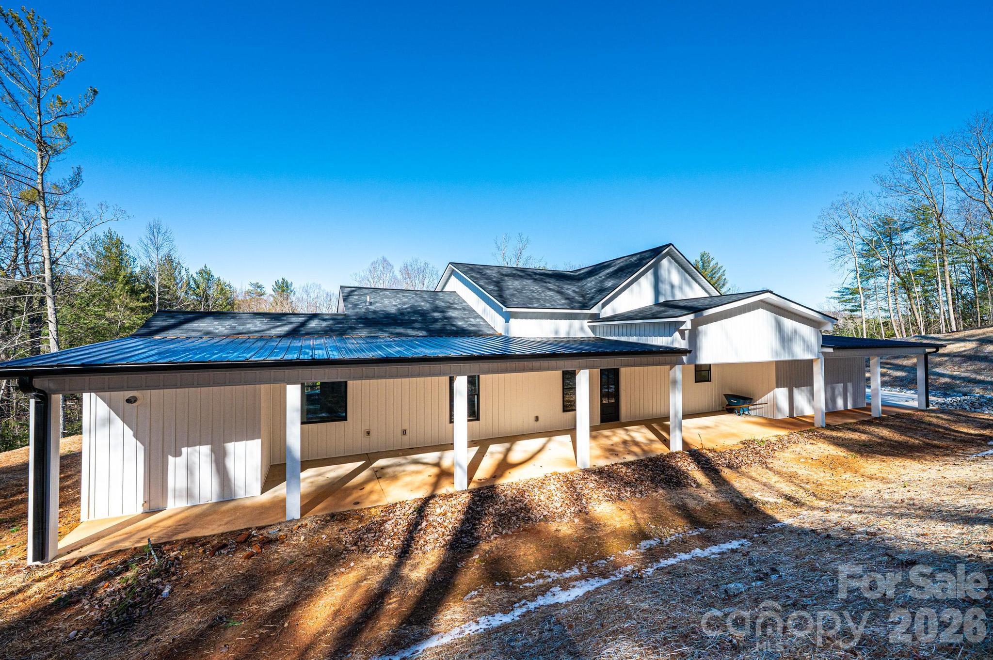 1721 Songbird Court Property Photo 44