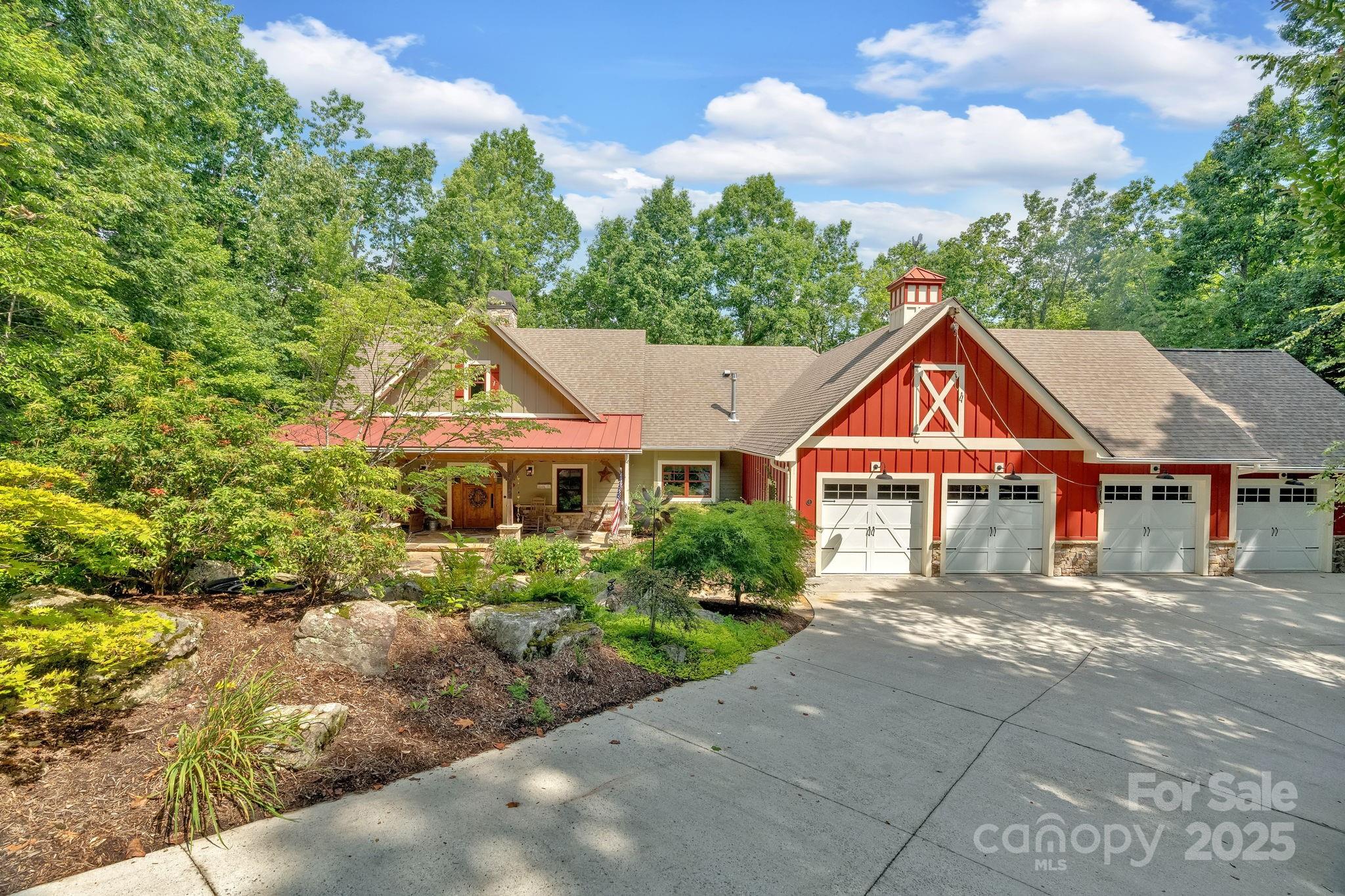 3 Shadow Brook Drive Property Photo 1