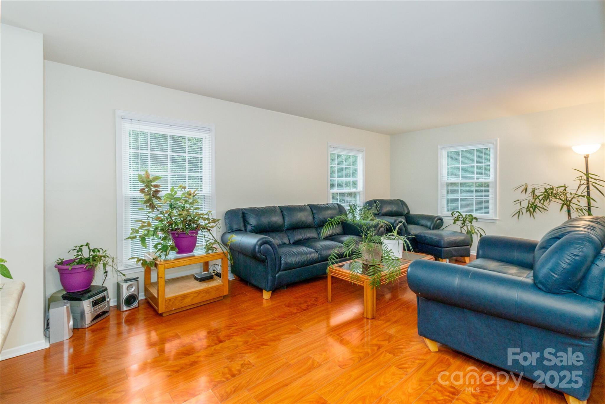 8300 Knights Bridge Road Property Photo 10