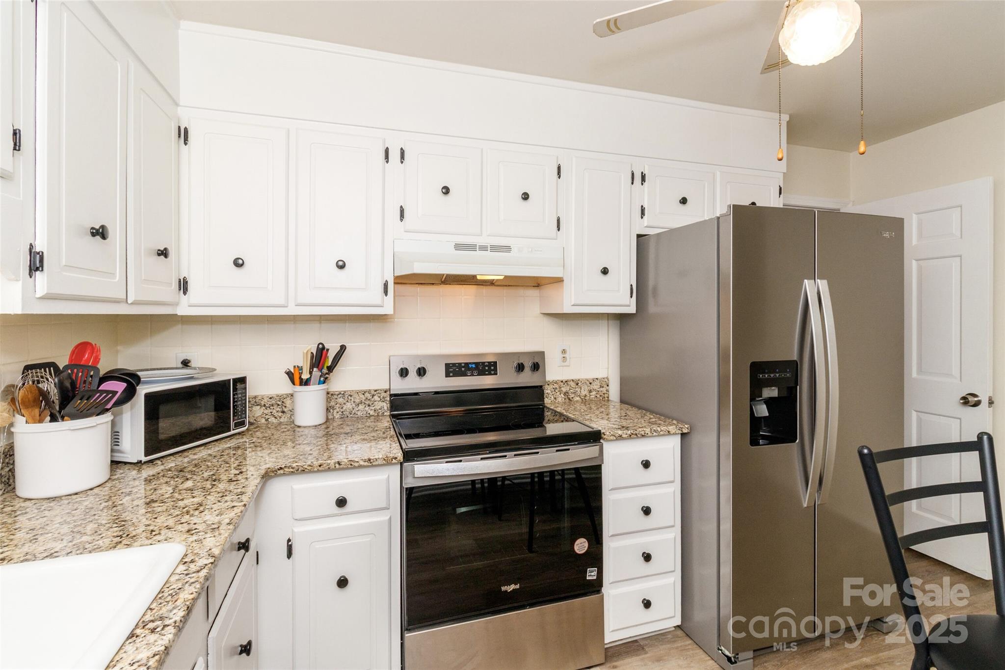 8300 Knights Bridge Road Property Photo 17