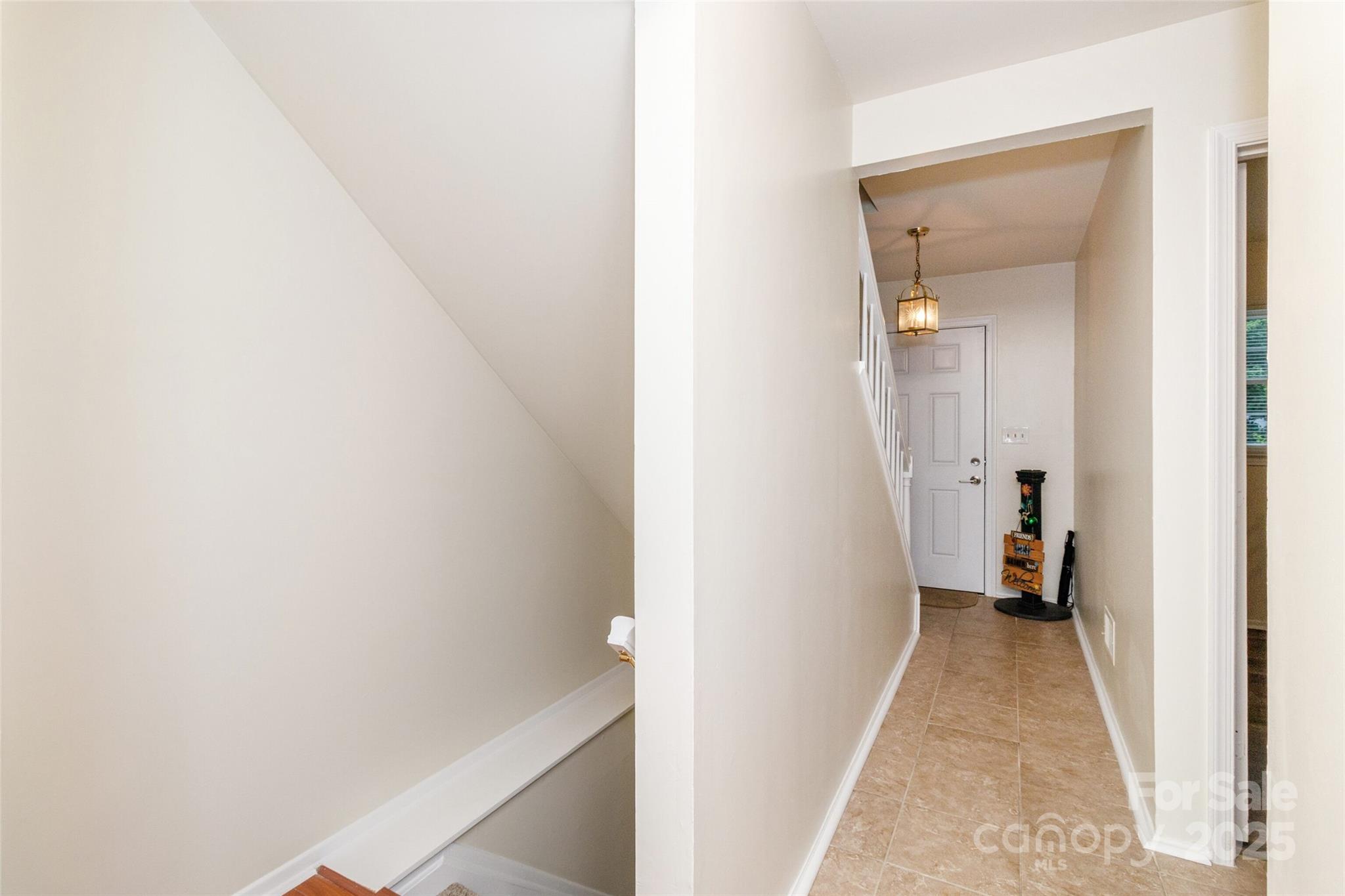 8300 Knights Bridge Road Property Photo 18