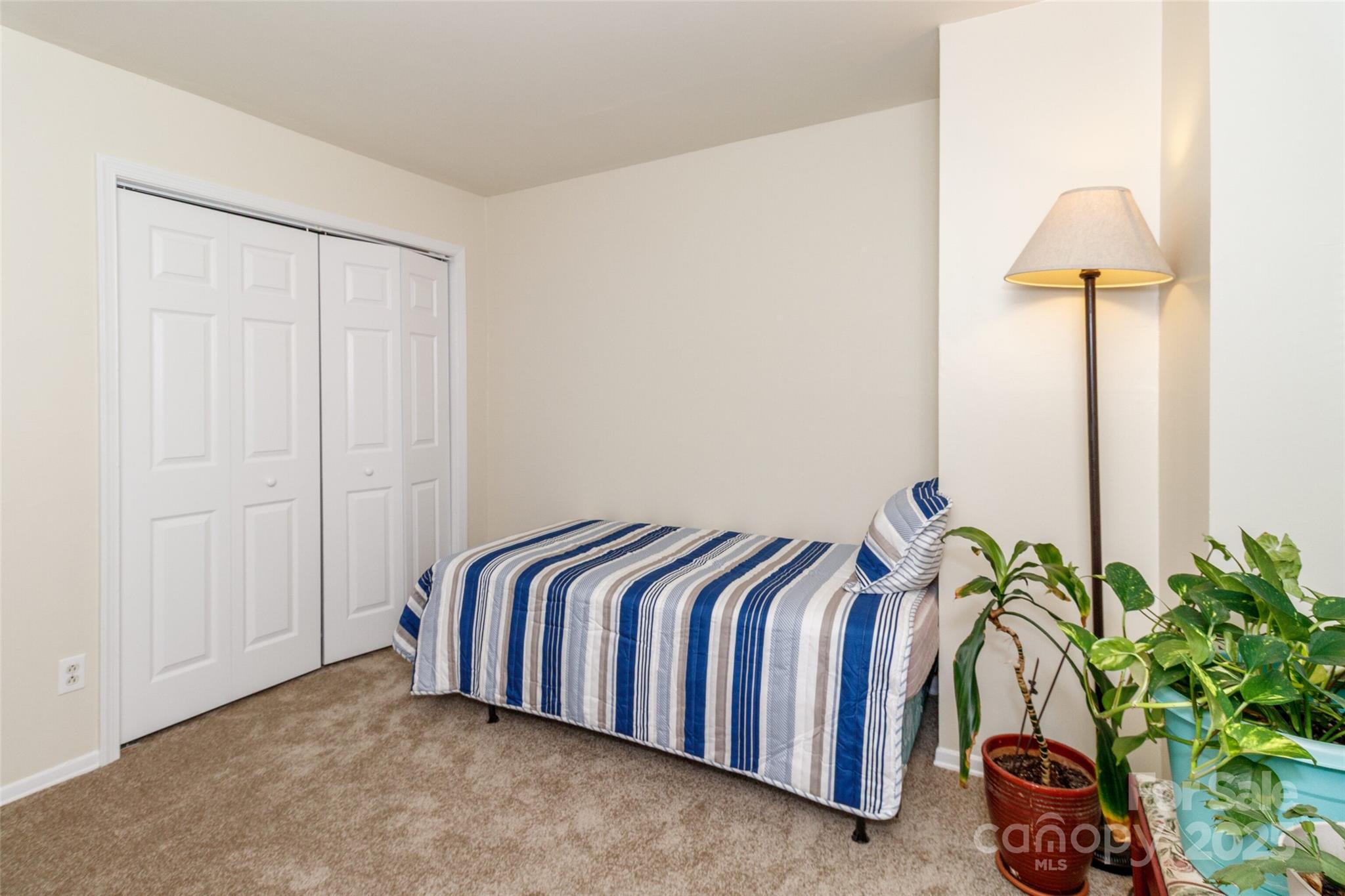 8300 Knights Bridge Road Property Photo 23