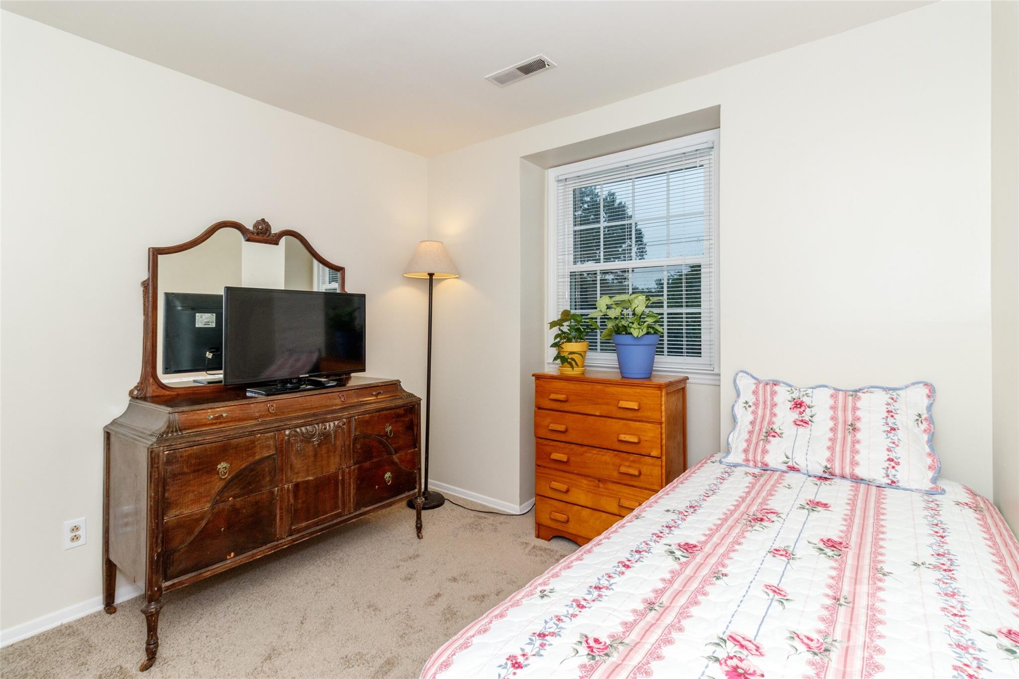 8300 Knights Bridge Road Property Photo 27