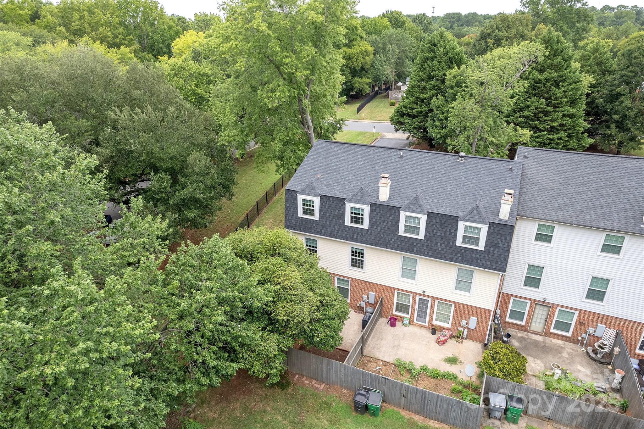 8300 Knights Bridge Road Property Photo 40