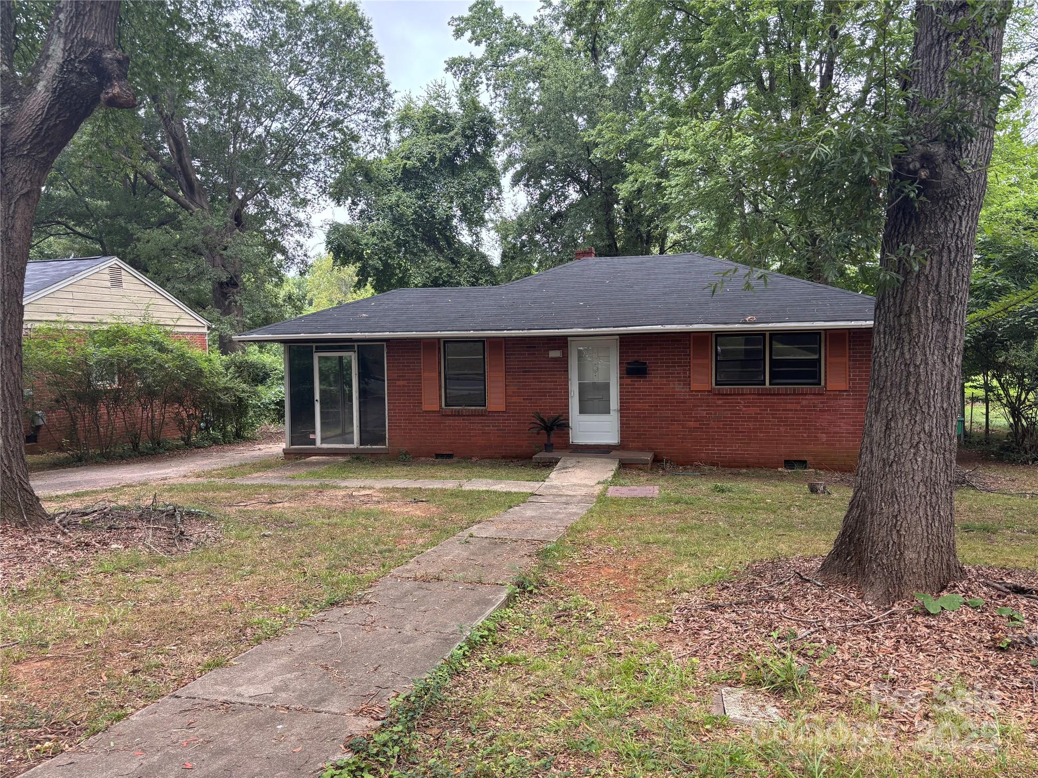 349 Fannie Circle Property Photo 1