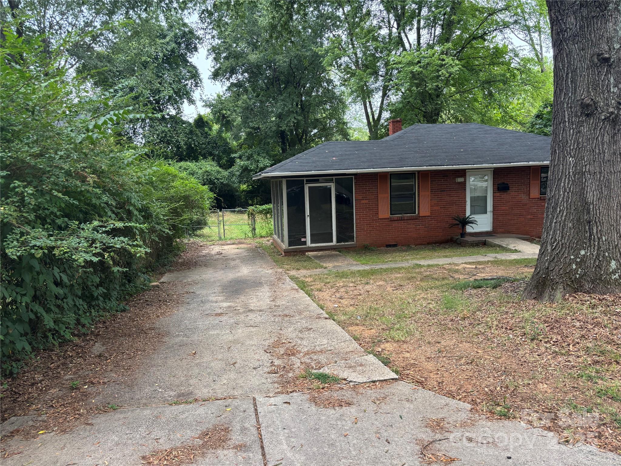 349 Fannie Circle Property Photo 2