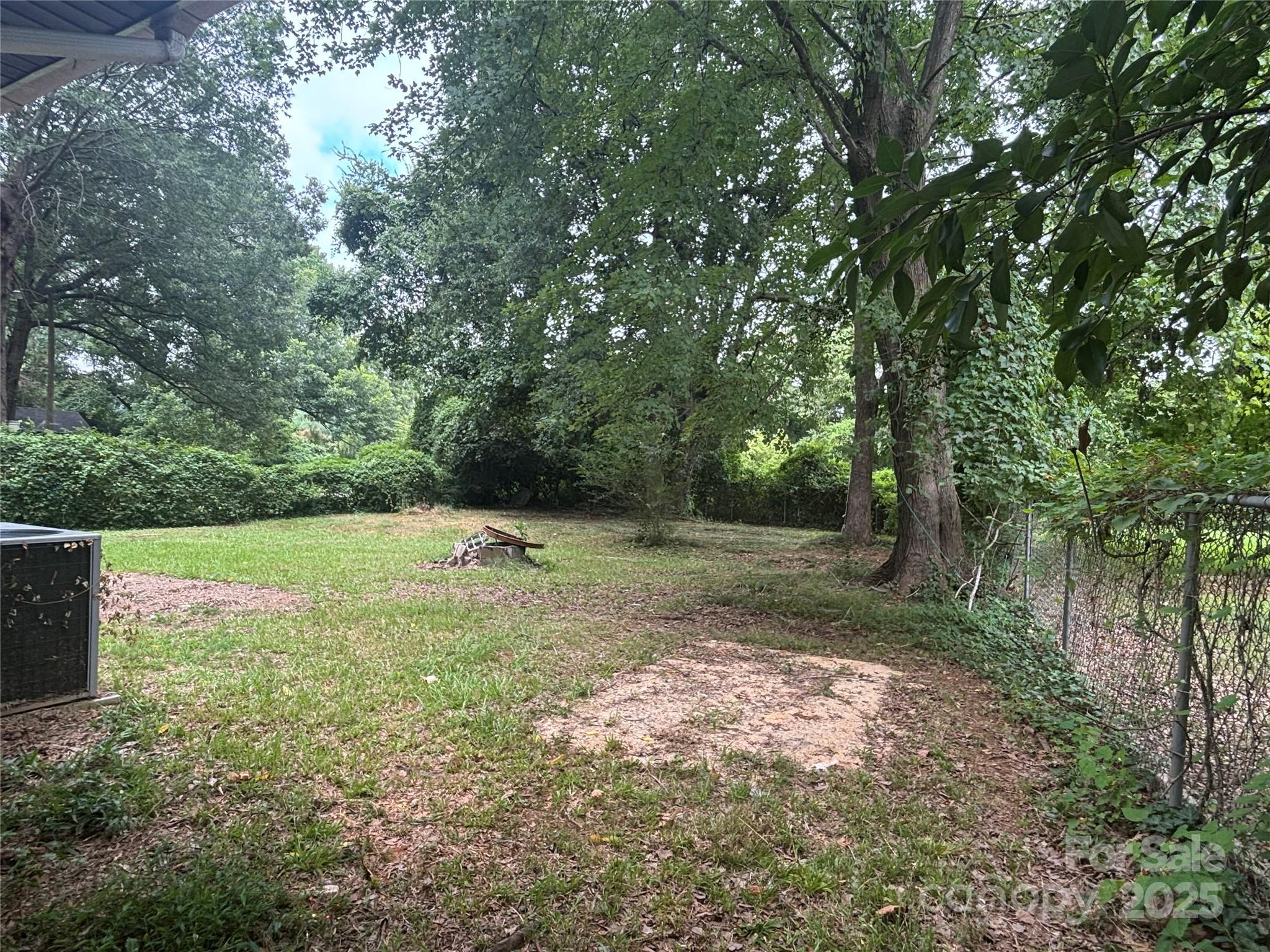 349 Fannie Circle Property Photo 3