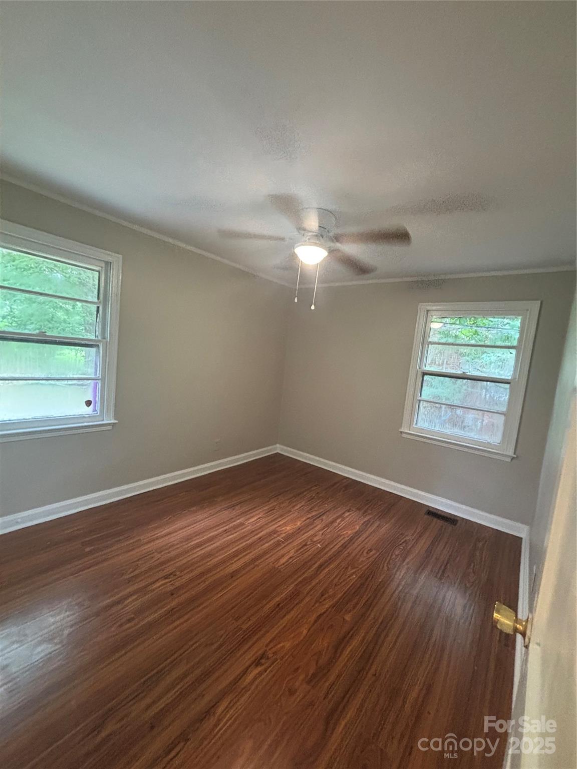 349 Fannie Circle Property Photo 6