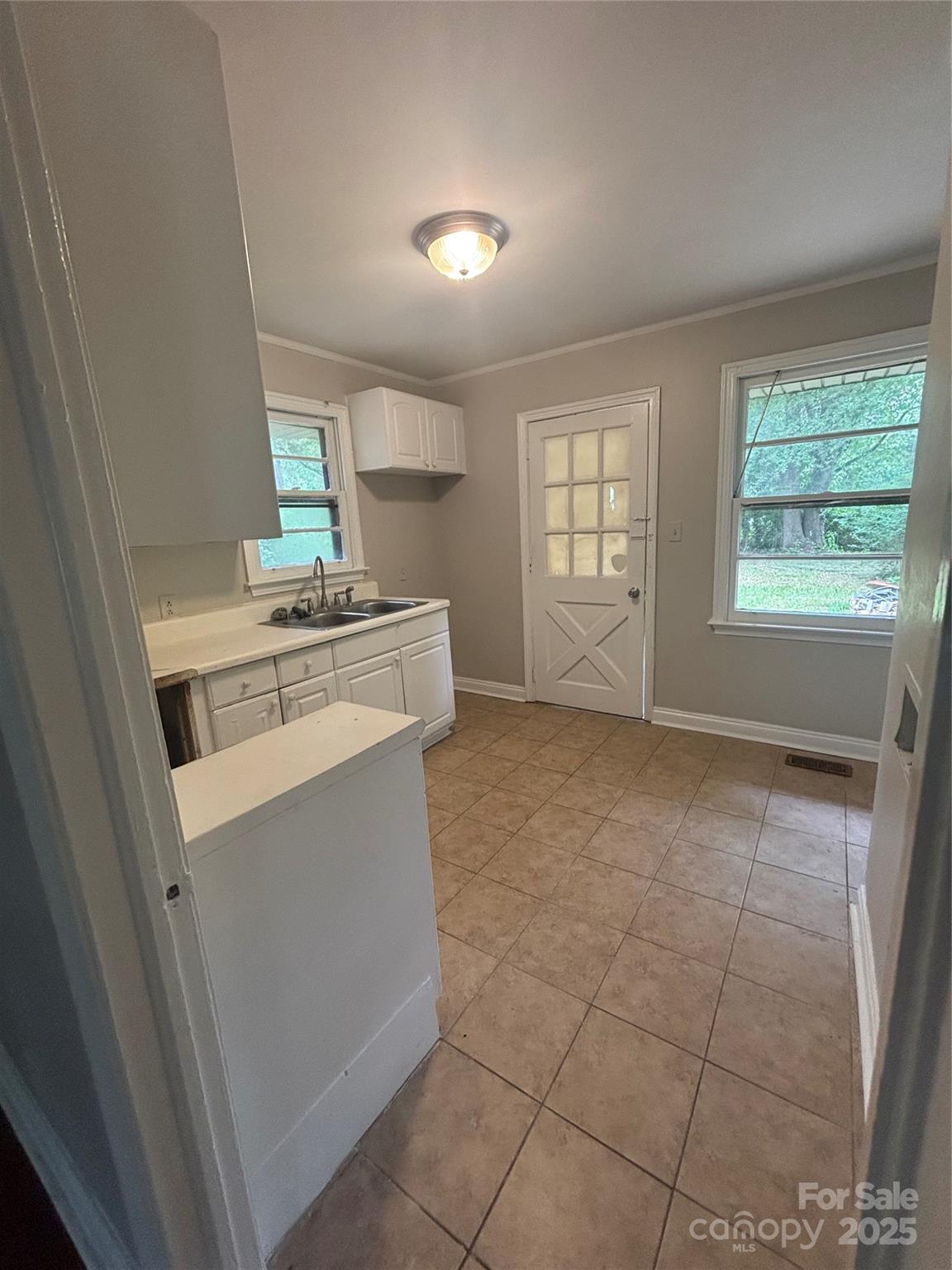 349 Fannie Circle Property Photo 11