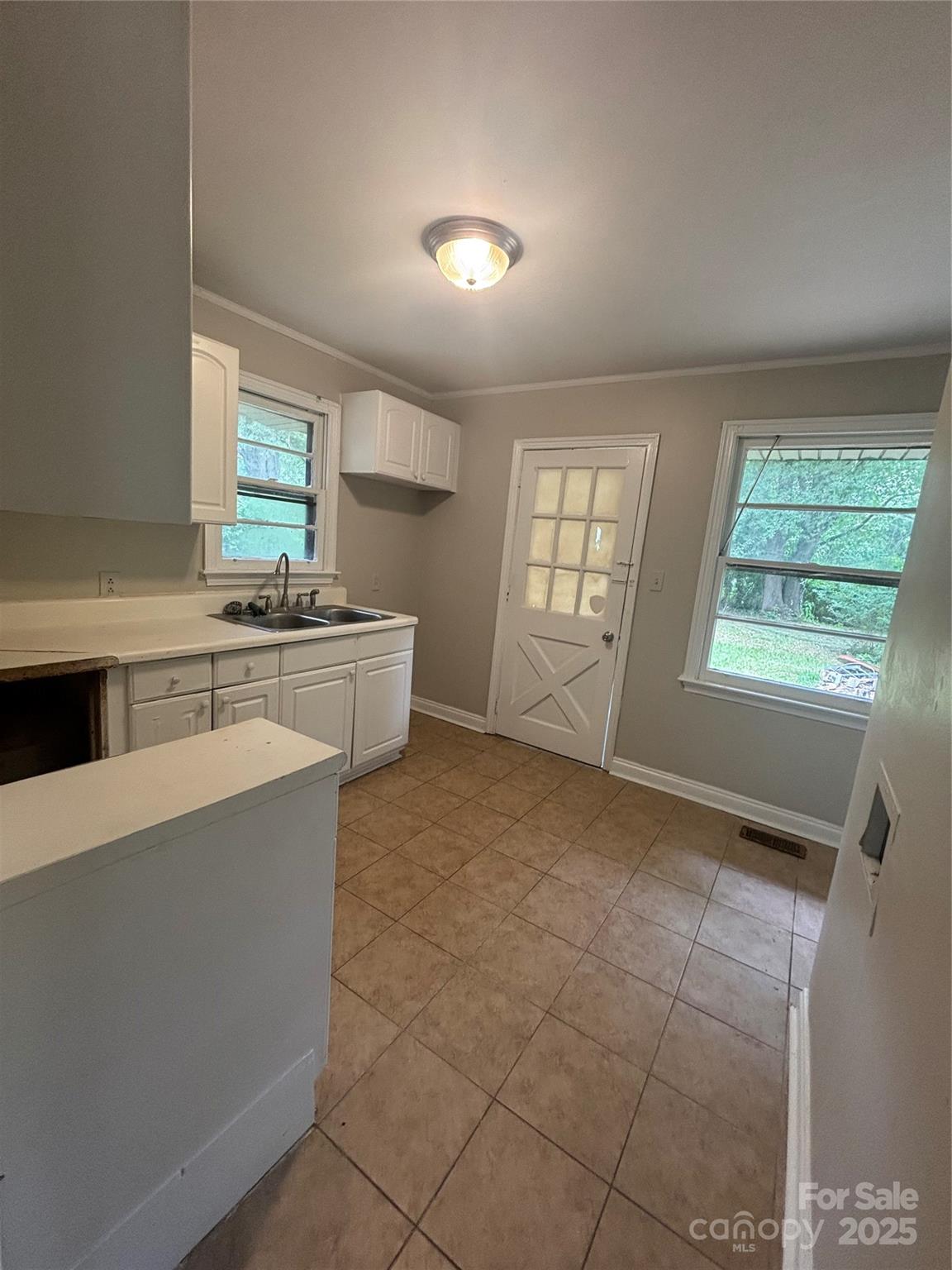 349 Fannie Circle Property Photo 13