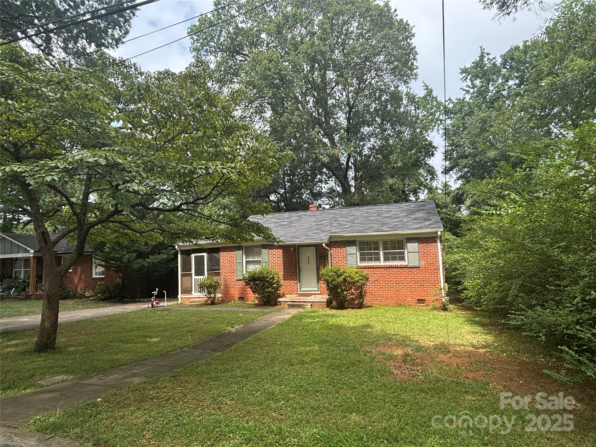 345 Fannie Circle Property Photo 2