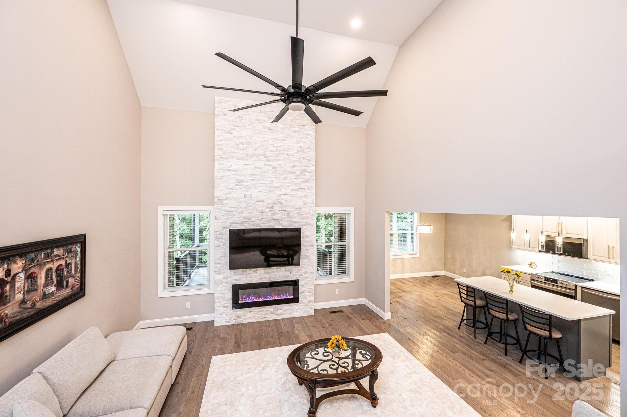 754 River Bend Drive Property Photo 6
