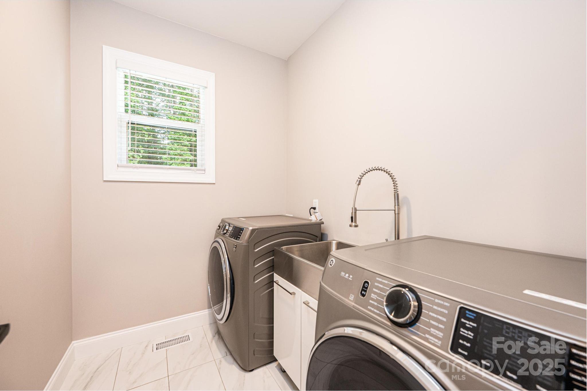 754 River Bend Drive Property Photo 17