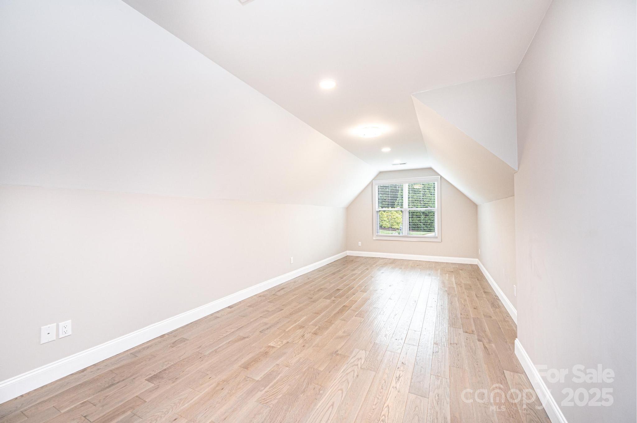 754 River Bend Drive Property Photo 40
