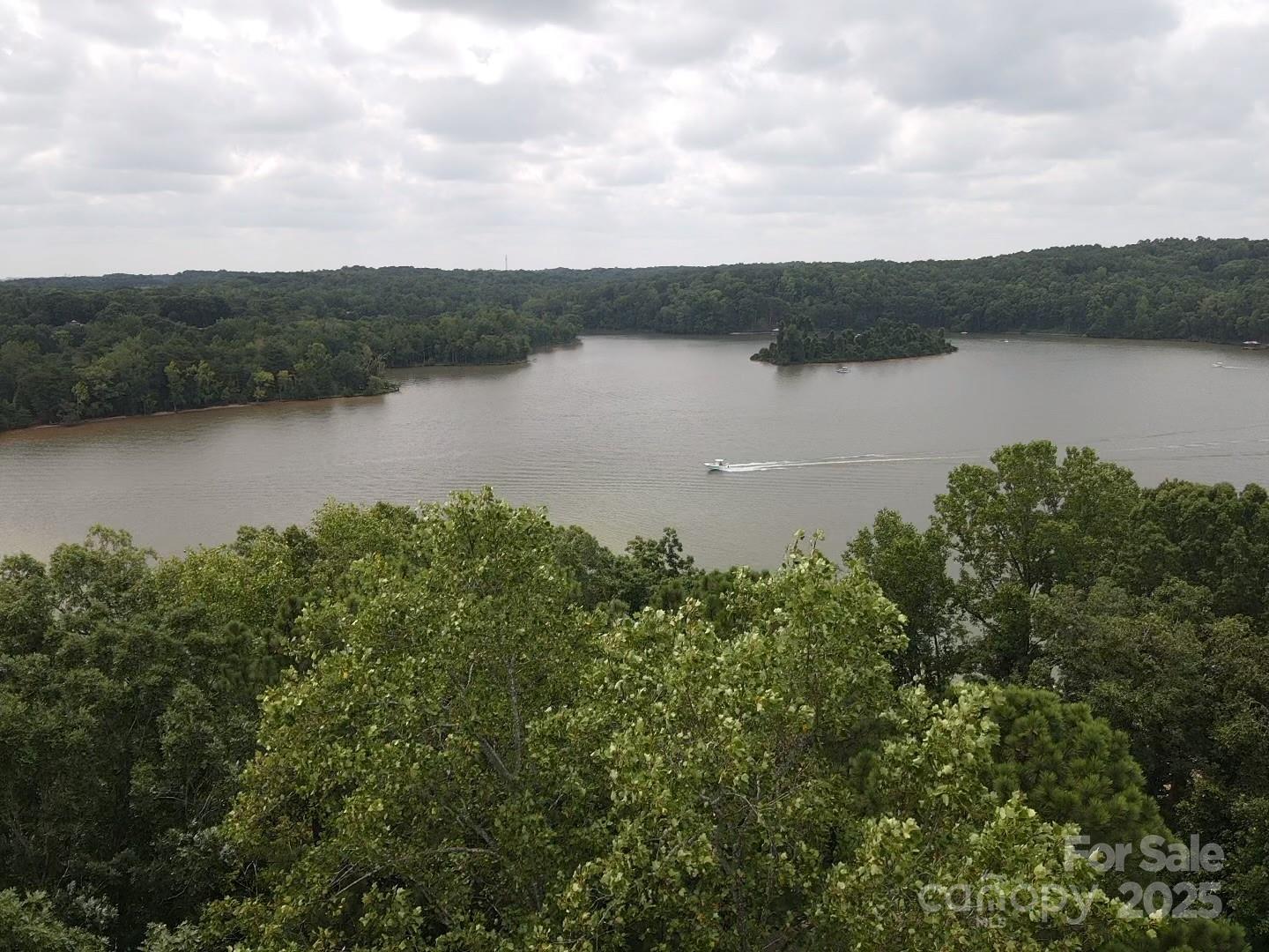 3235 Lake Pointe Drive Property Photo 1