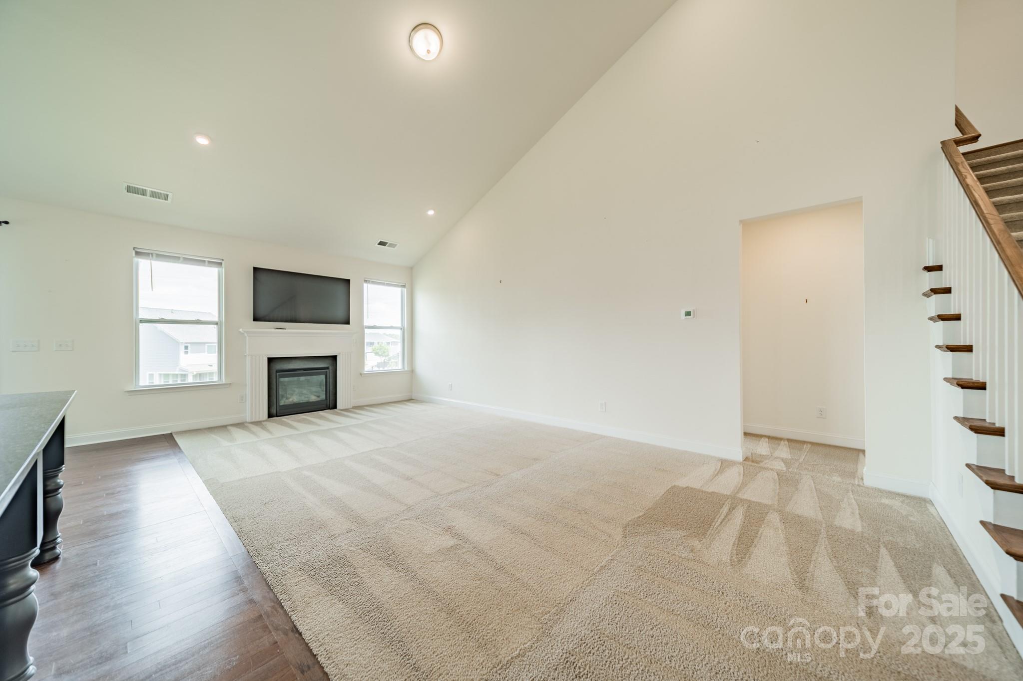 558 Red Wolf Lane Property Photo 4