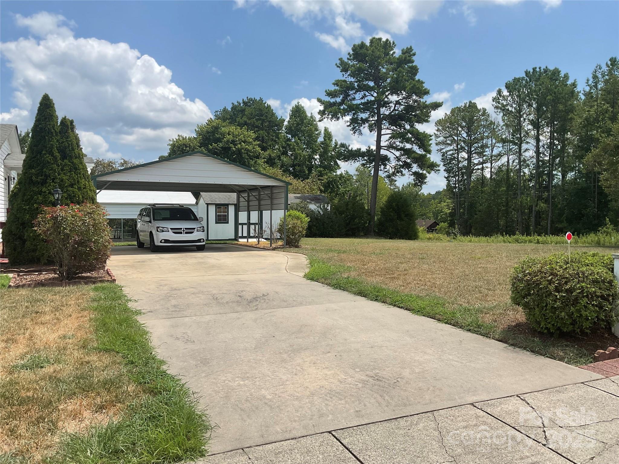 1695 Lemming Drive Property Photo 4