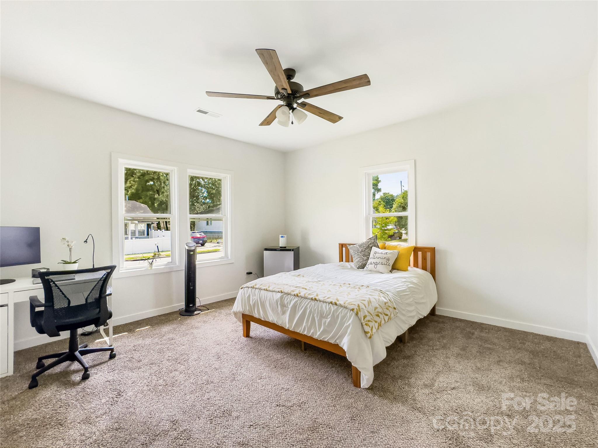 1112 W 5th Avenue Property Photo 20