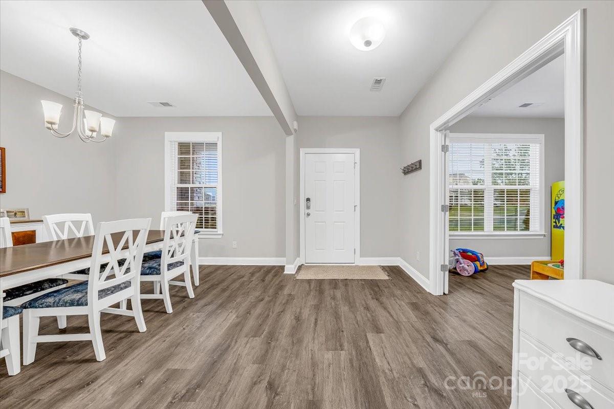 172 Caversham Drive Property Photo 2