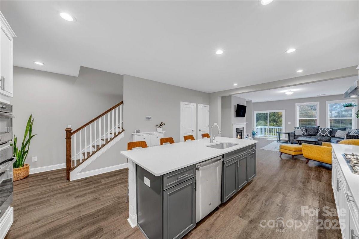 172 Caversham Drive Property Photo 9