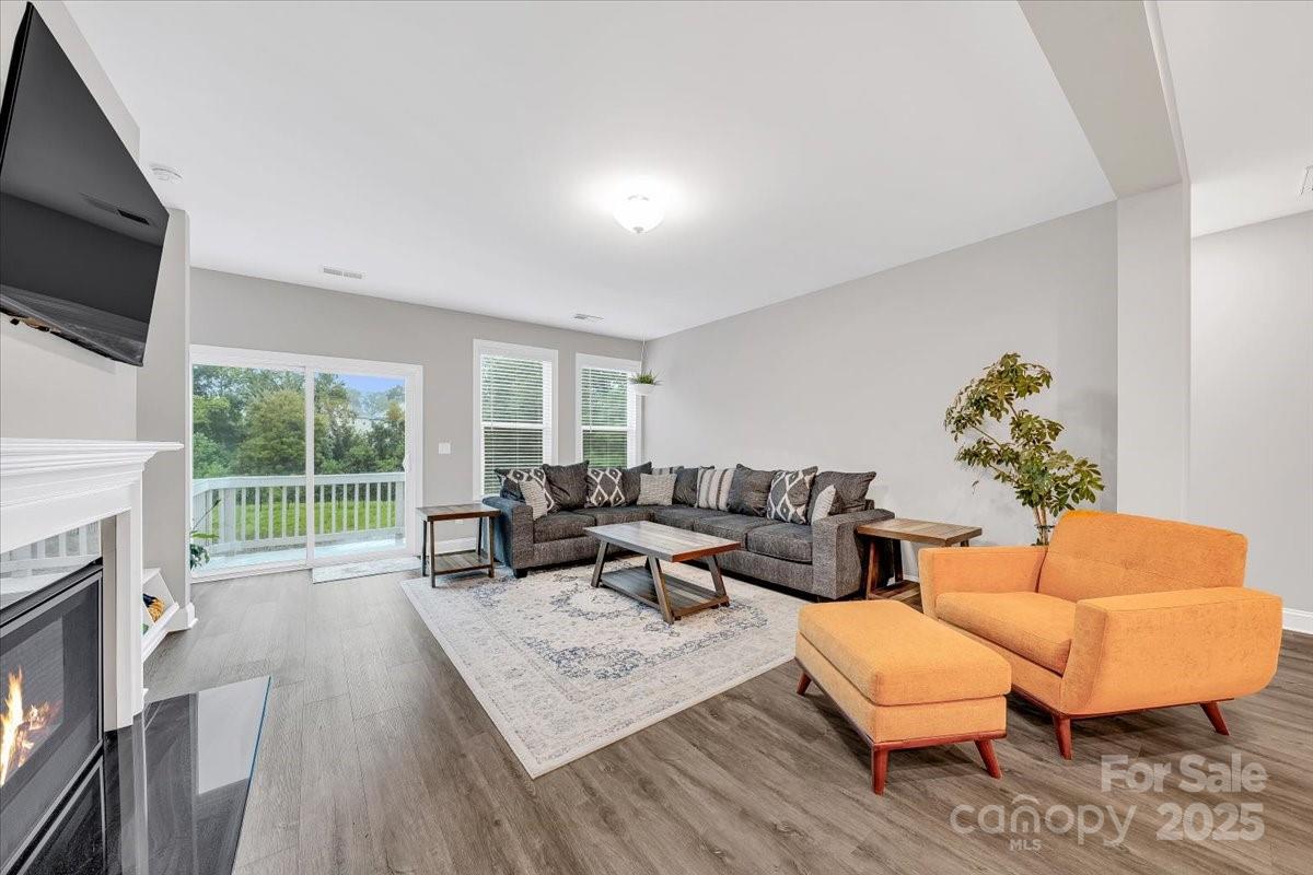 172 Caversham Drive Property Photo 12