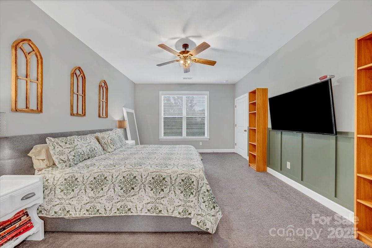 172 Caversham Drive Property Photo 14